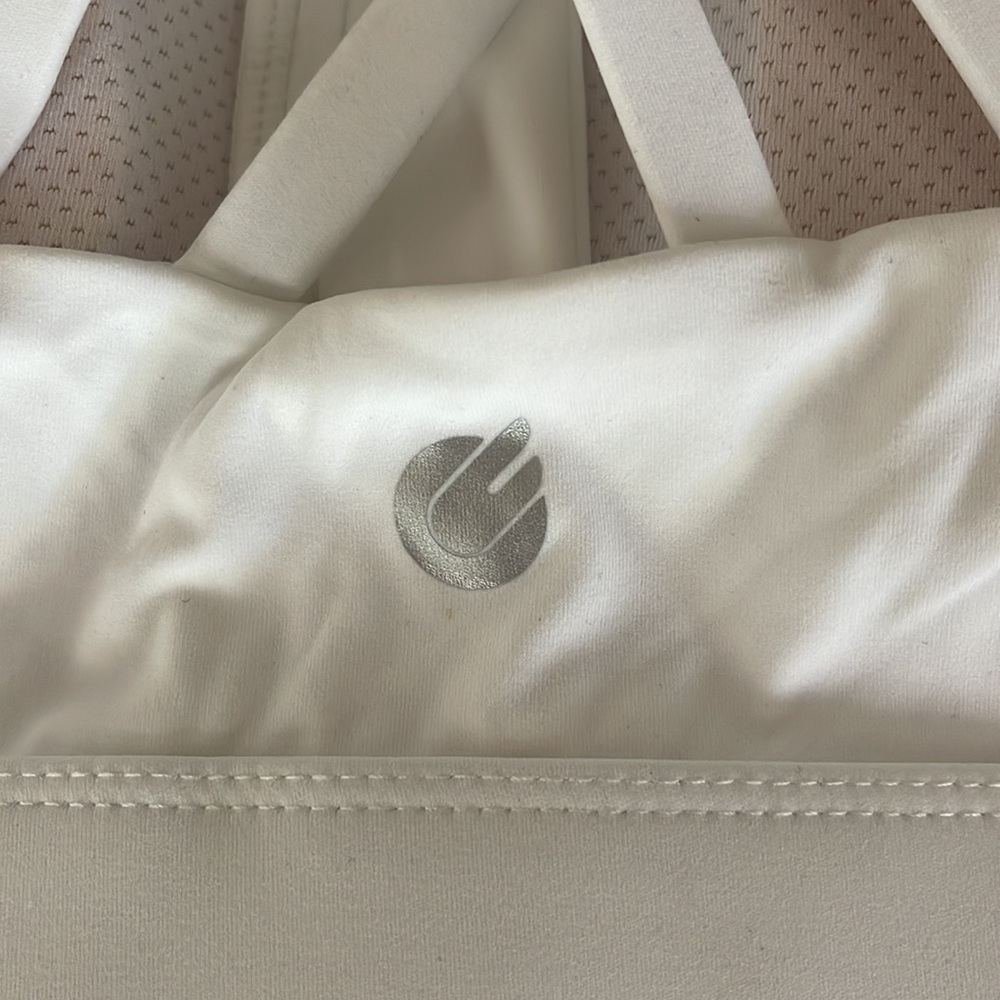 White Front Zip Sports BRA by Cordaw. High Support. Removable pads. Size L. New! - Picture 6 of 9